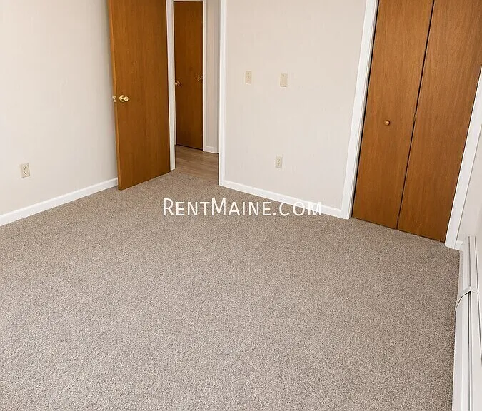 176 Augusta Rd #10 — Photo 3