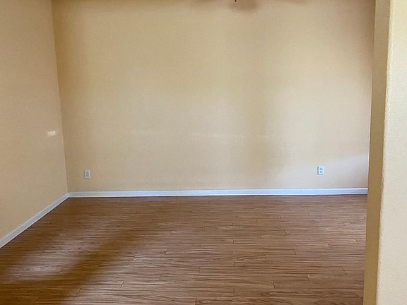 3rd image of 875 Keely Dr