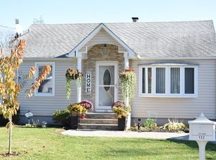 132 Maryland Ave, Chicopee, MA 01020