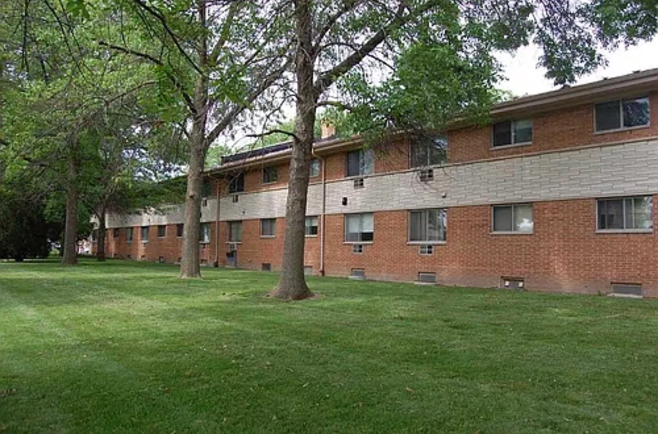 7357 Beloit Rd — Photo 1