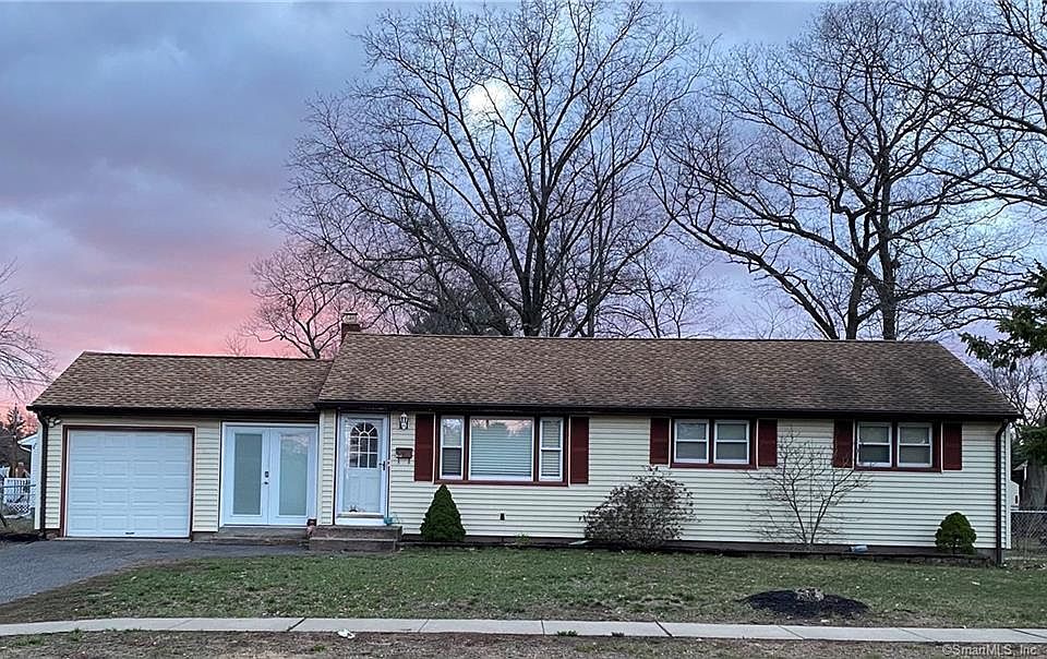 61 Raffia Rd, Enfield, CT 06082 Zillow