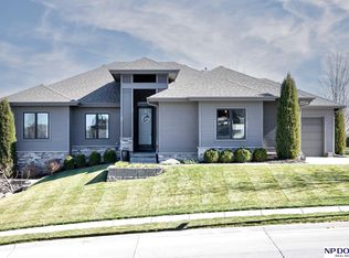 17704 Corby St, Omaha, NE 68116