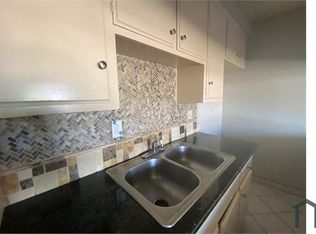 233 Stepney St APT 5, Inglewood, CA 90302