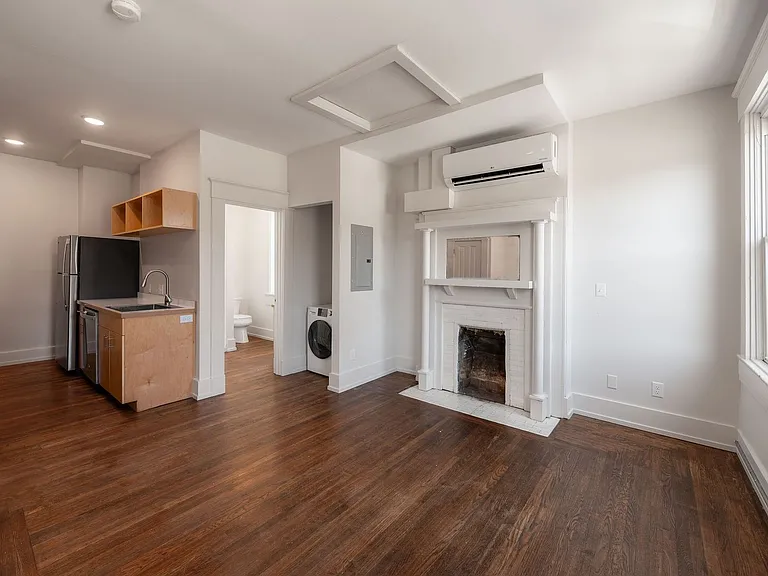 1007 Dayton St — Photo 13