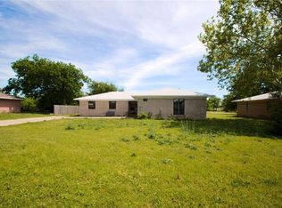 230 New Hope Rd E, McKinney, TX 75071