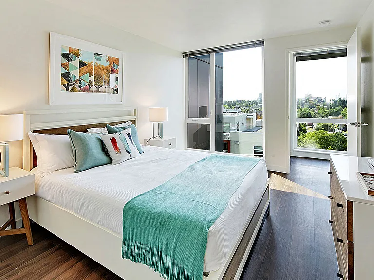 Rooster Apartments — Photo 4
