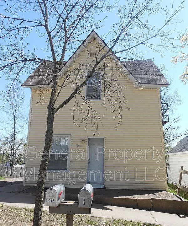 1563 E Madison St
