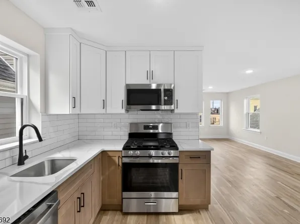 455 Fulton St Floor 2, Elizabethport, NJ 07206