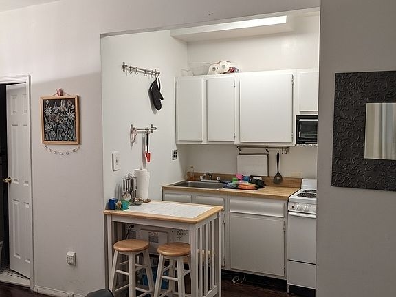 5th image of 160 E 91st St #77
