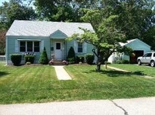 8 Edison Ave, Seekonk, MA 02771