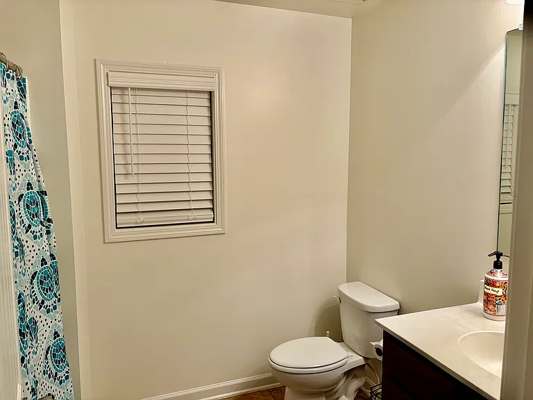 Guess bathroom