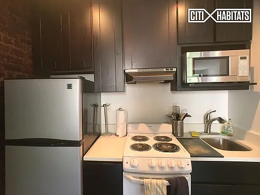 Rented by Citi Habitats | media 16