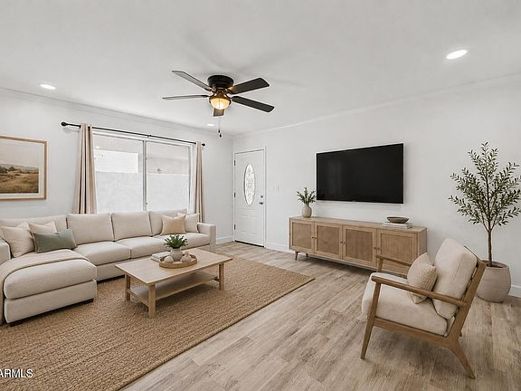 3rd image of 1467 S LAZONA Drive