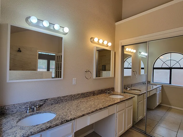 3217 Cliffview Dr — Photo 14
