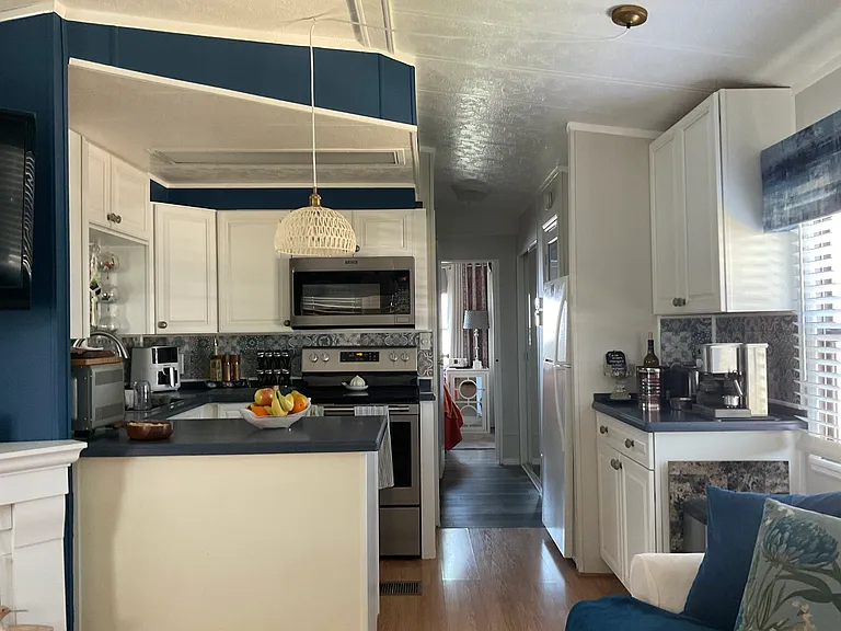 800 Kay Rd NE — Photo 17