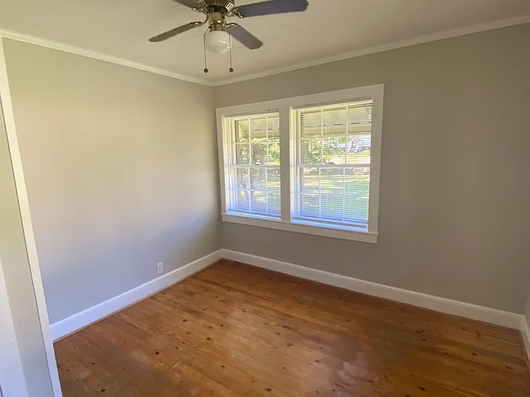 1022 Haled St — Photo 8