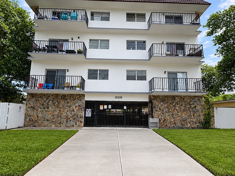 12116 NE 5th Ave #308