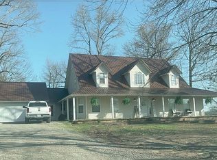 99 Ebenezer Rd, Amity, AR 71921