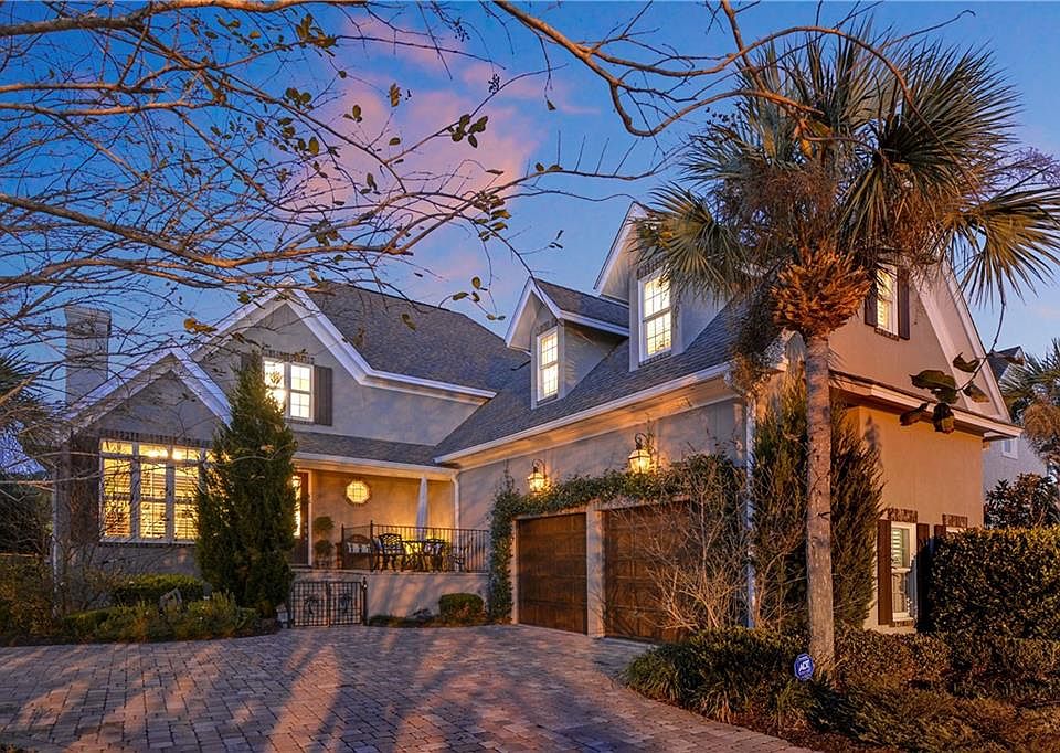 1st image of 116 Country Club Dr