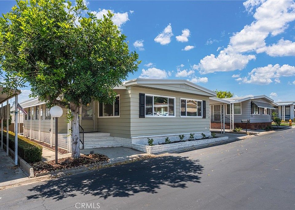 1st image of 3761 Lake Grove Dr #55
