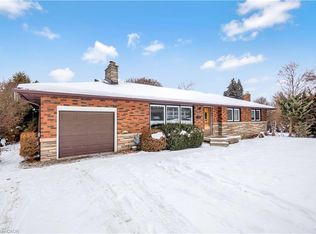 626 Iroquois Ave, Hamilton, ON L9G 3B4