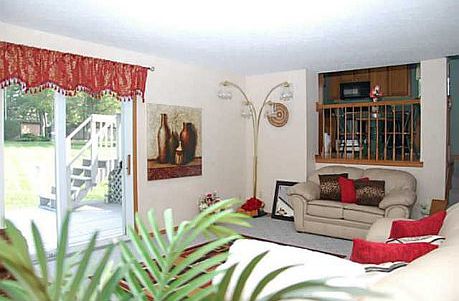 5th image of 4944 Strawberry Glade Dr