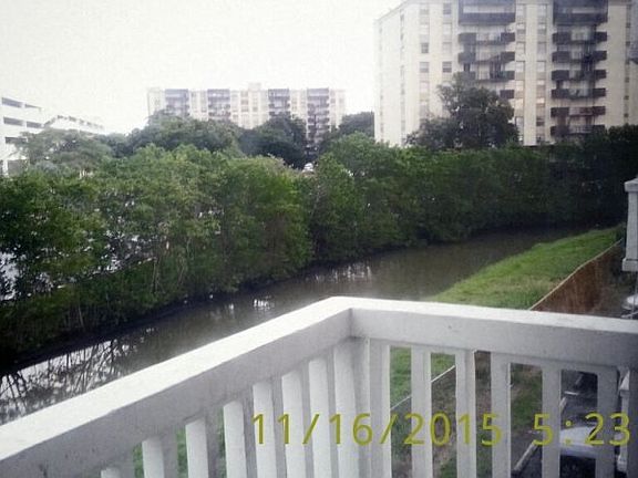 5th image of 1801 NE 140th St APT 203