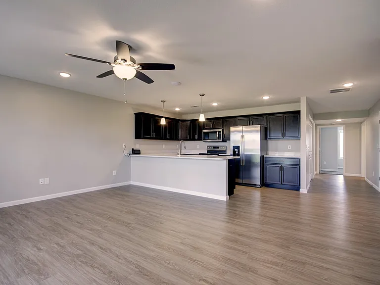 Middletown Place Apartments — Photo 37