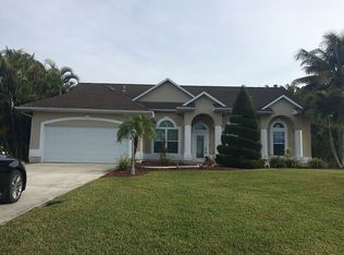 719 SE Misty Meadow Way, Stuart, FL 34997