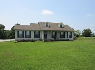 570 Six Mile Rd, Hamilton, AL 35570