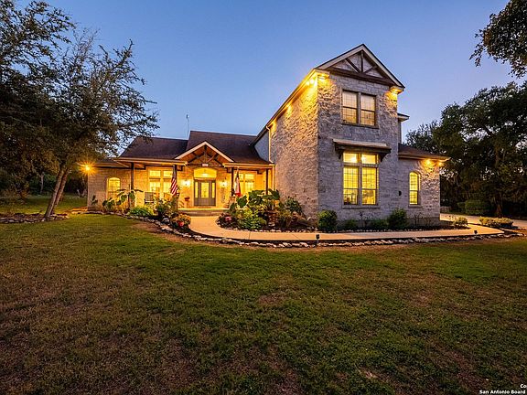 2nd image of 1407 THOUSAND OAKS LOOP