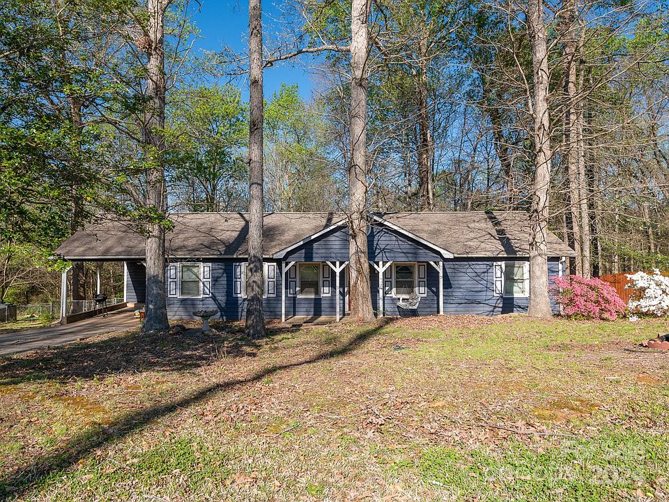 1st image of 4629 Greenwood Dr