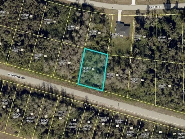 2761 Meadow Rd, Lehigh Acres, FL 33974
