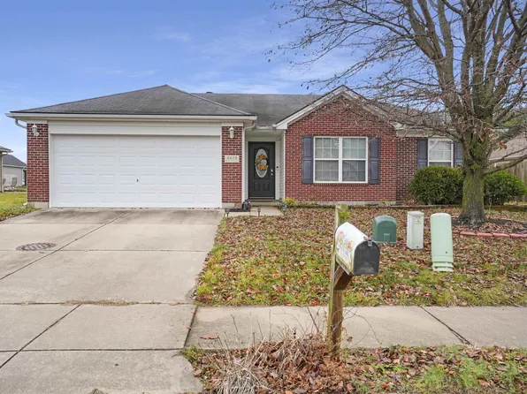 5619 River Walk Cir, Newburgh, IN 47630