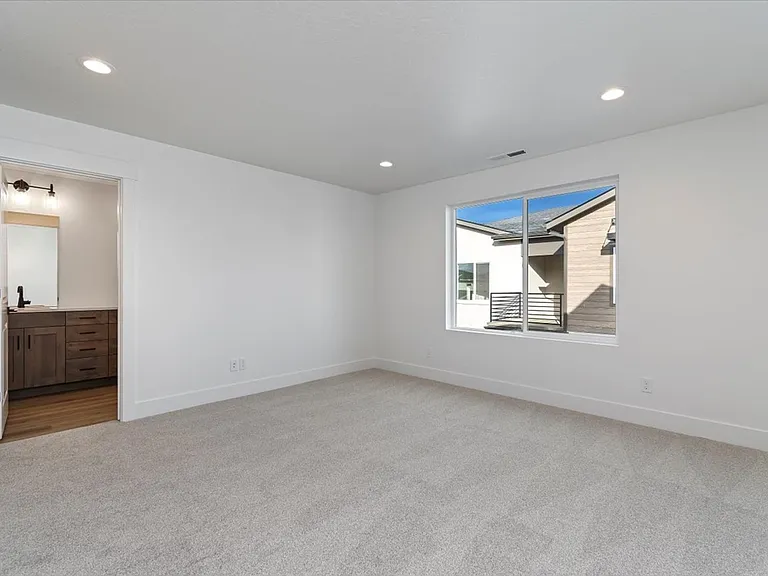740 S Calhoun Ln — Photo 9