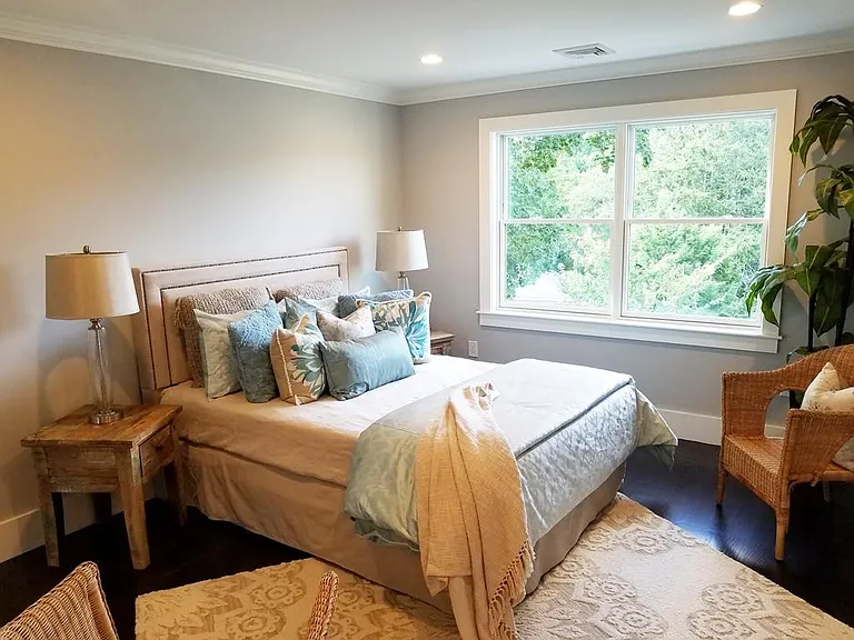 1525 Beacon St #3 — Photo 15
