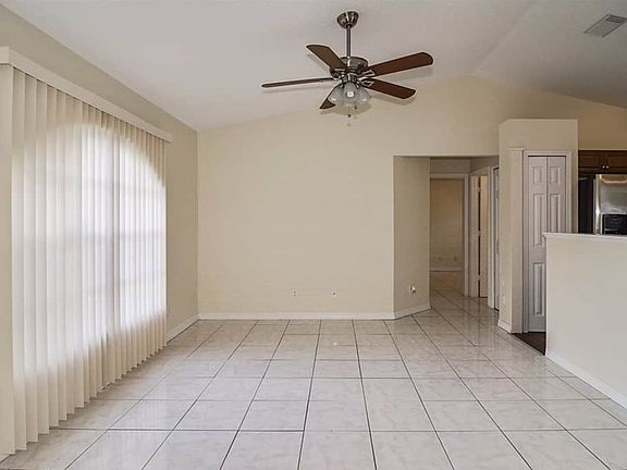 3rd image of 3020 SW Vittorio St