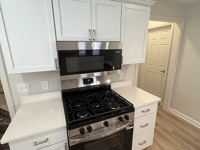 353 E Oklahoma Ave — Photo 3