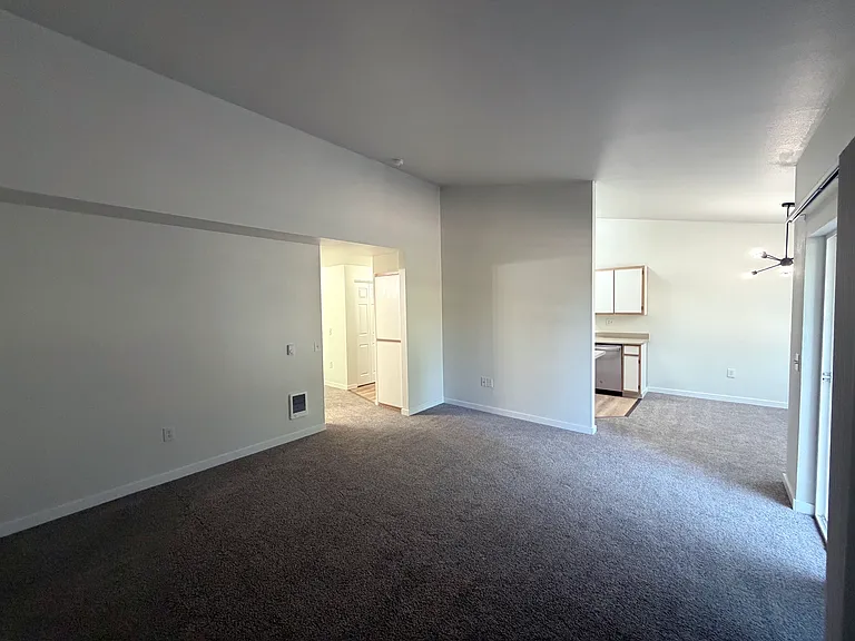 4783 Skyline Rd S #205 — Photo 11