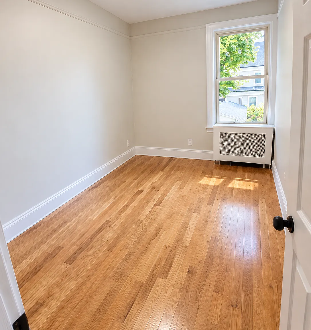 3 bed, 1.5 bath, $3,606 — Photo 2