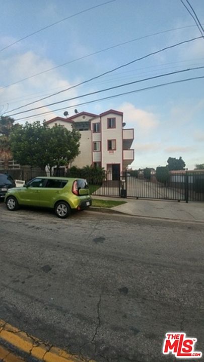 1st image of 214 E Hyde Park Blvd APT 1