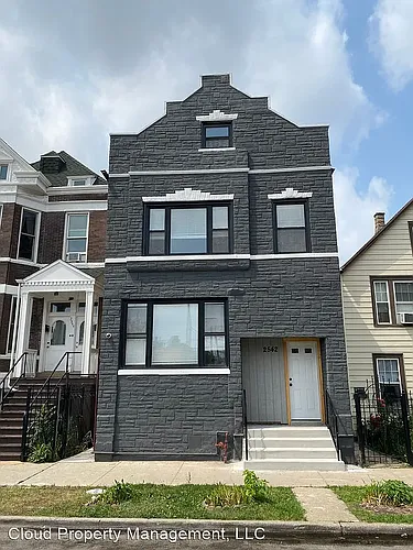 2542 S Albany Ave #1R Photo 1 2542 S Albany Ave #1R Photo 1