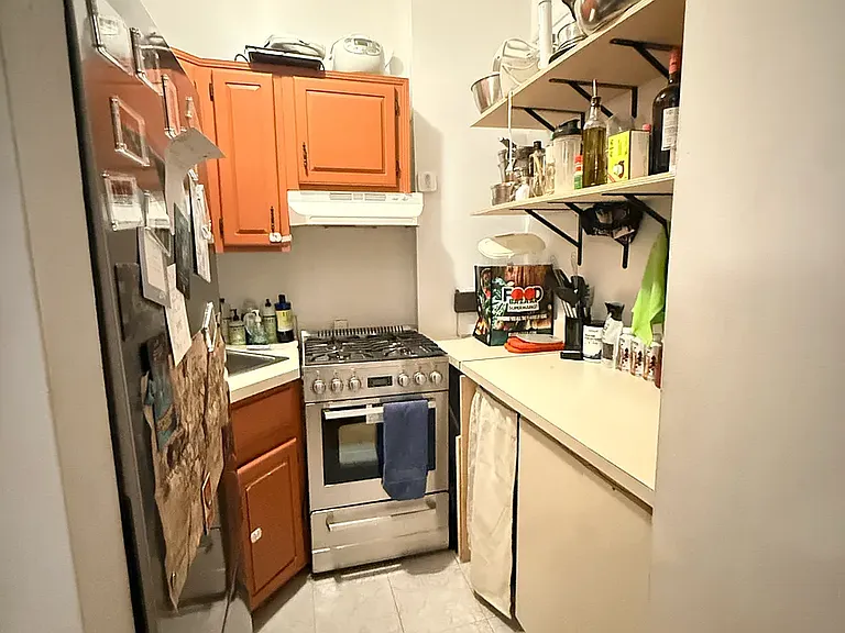 112 W 72nd St #7D — Photo 3