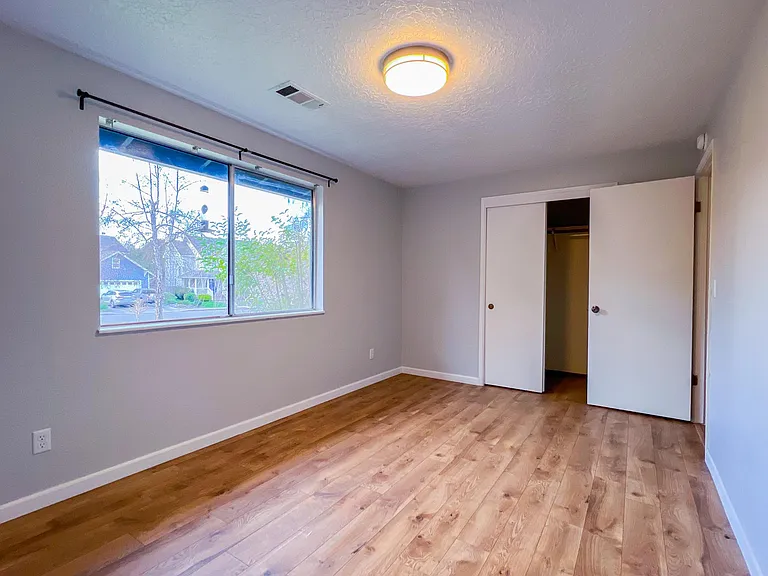 1725 Camellia Dr — Photo 16