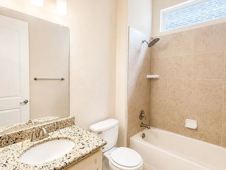 1033 Lone Ivory Trl — Photo 11