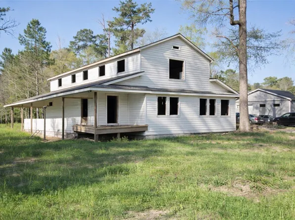 21611 Walker Dr, Conroe, TX 77306