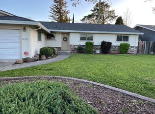 228 Riverbrook Way, Sacramento, CA