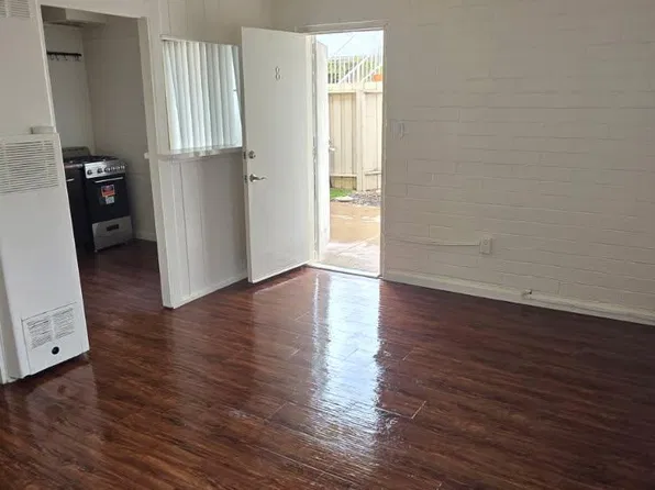 4702 Mission Blvd APT 8, San Diego, CA 92109