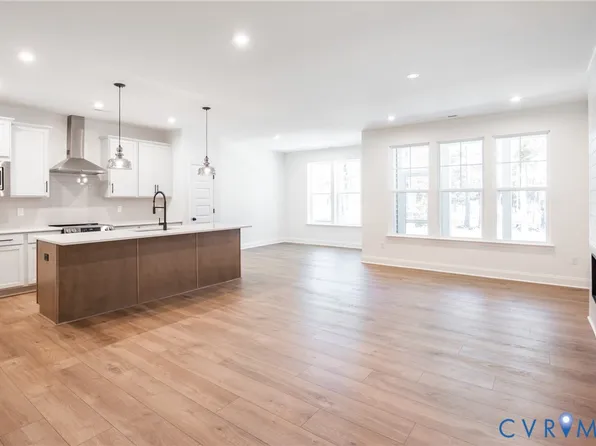 17342 Alana Dr, Moseley, VA 23120