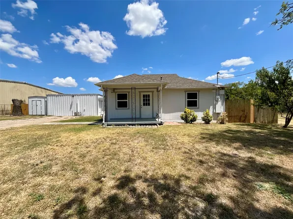 211 Ramsey St, Cedar Hill, TX 75104